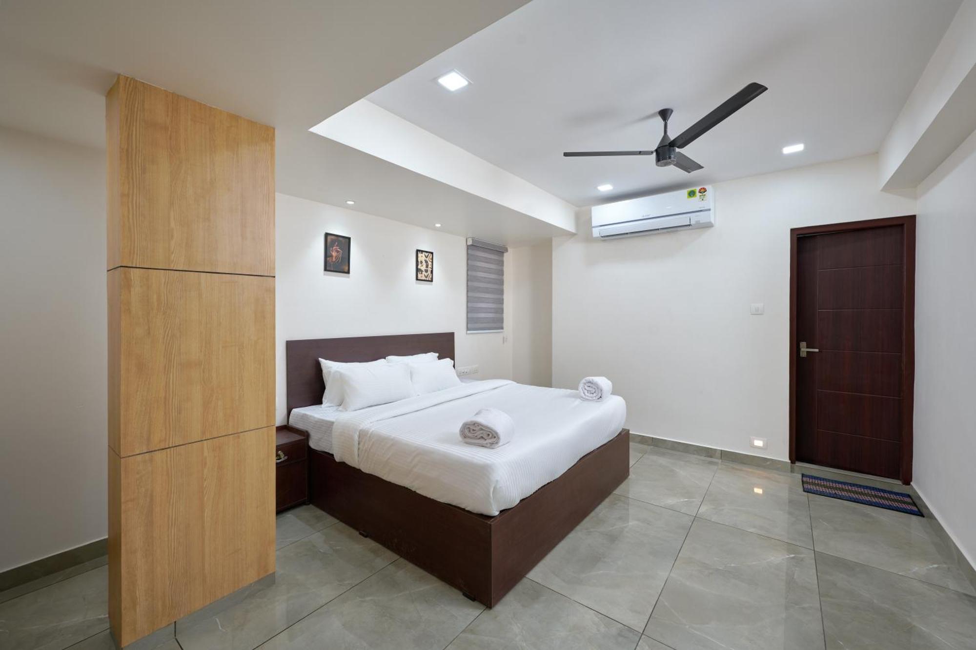 Reach Inn Kochi Exterior foto