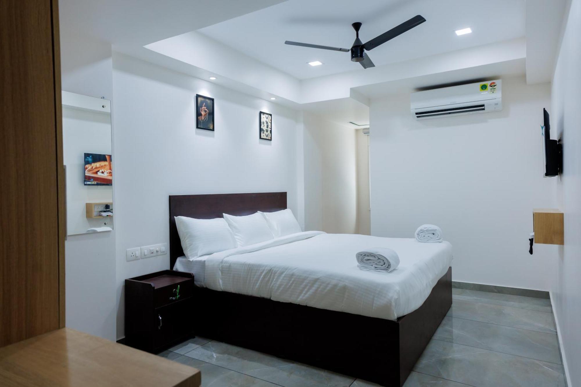 Reach Inn Kochi Exterior foto