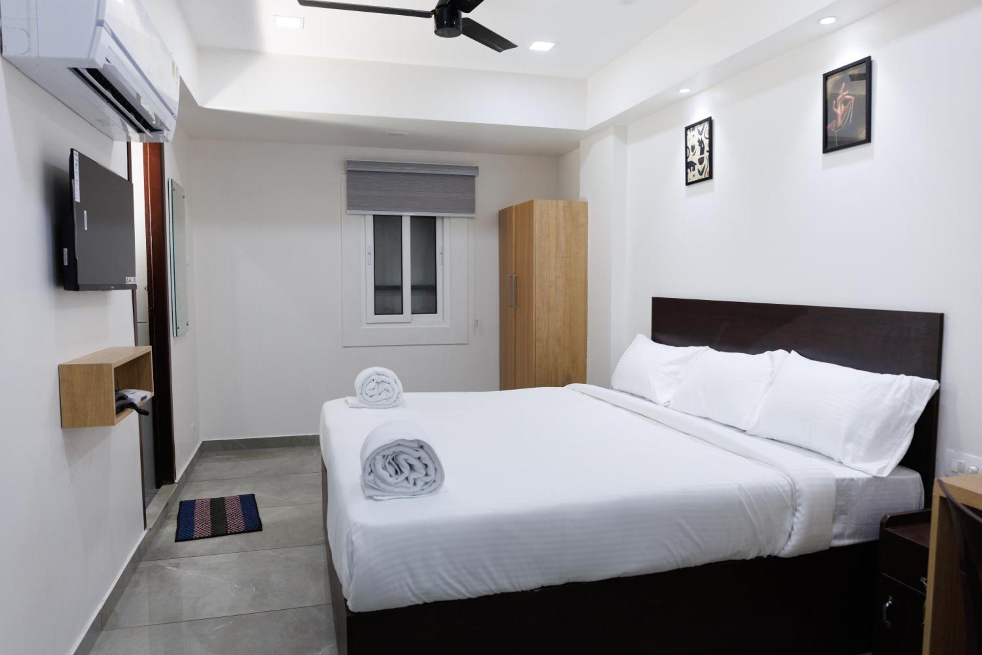 Reach Inn Kochi Exterior foto