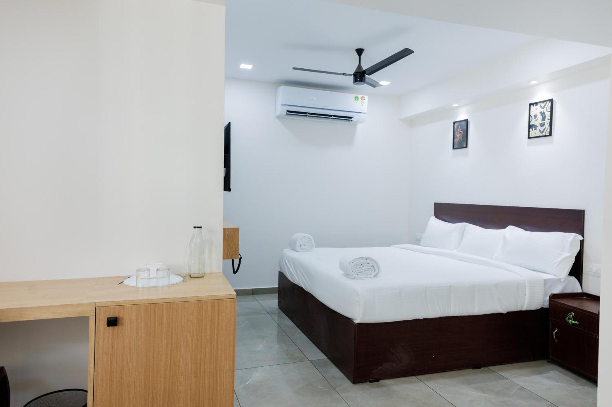 Reach Inn Kochi Exterior foto