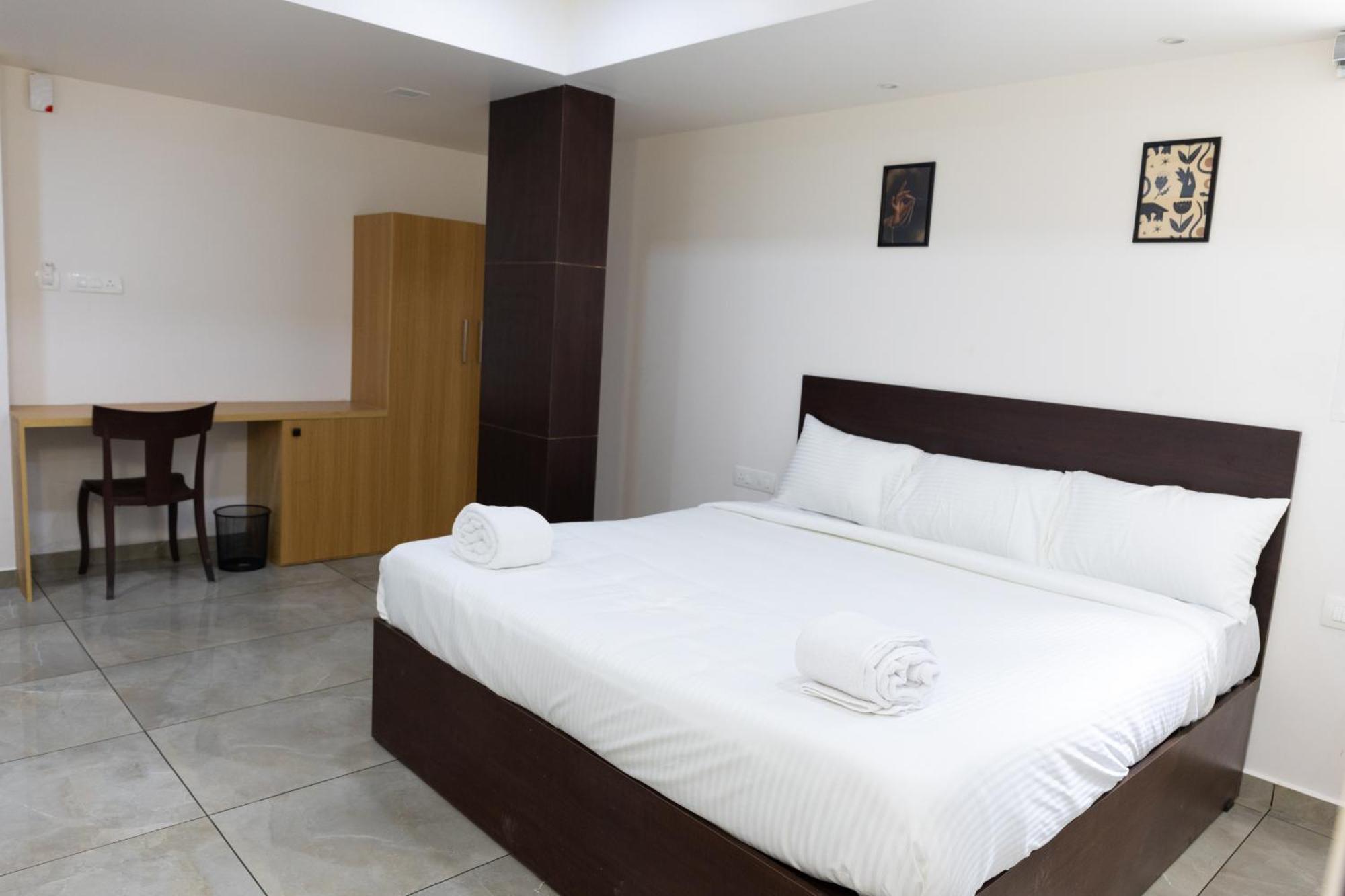 Reach Inn Kochi Exterior foto