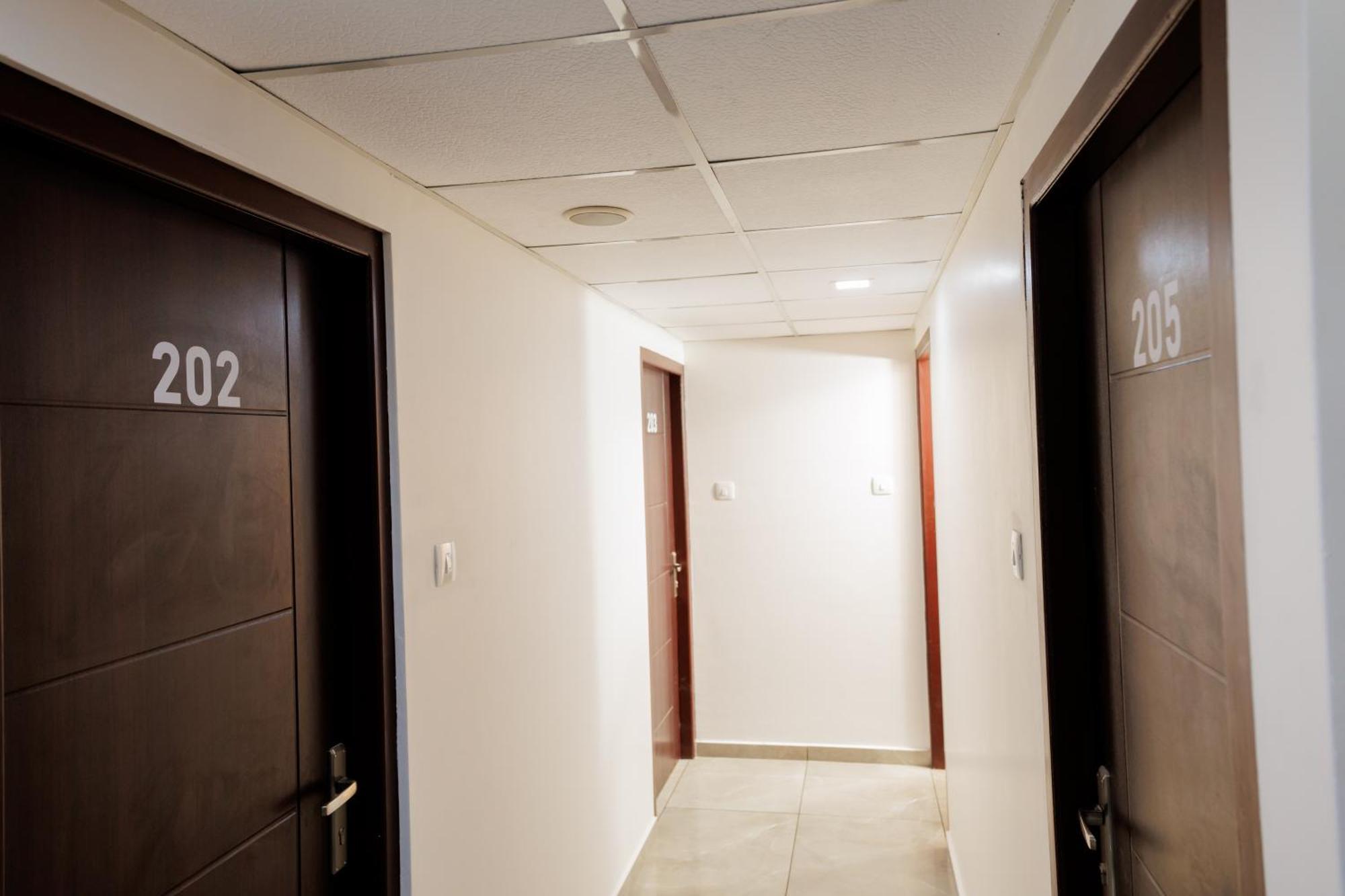 Reach Inn Kochi Exterior foto