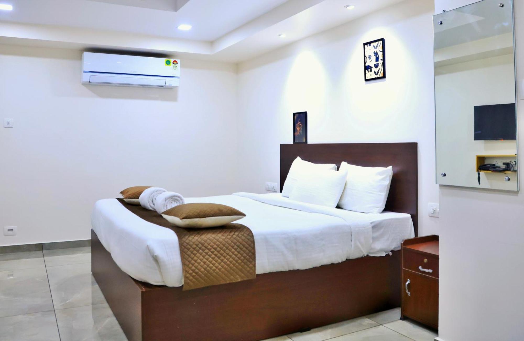 Reach Inn Kochi Exterior foto